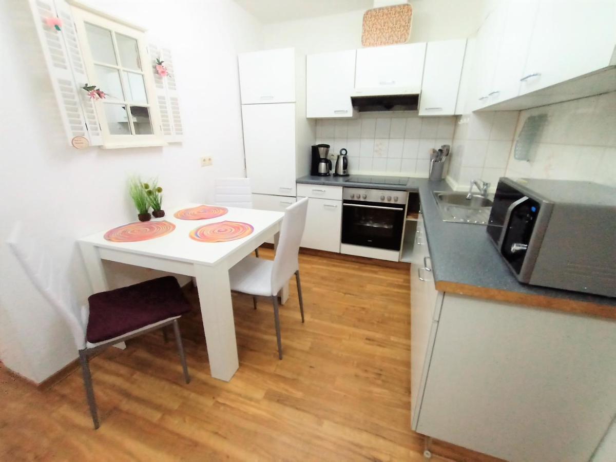 Bodensee Friedrichshafen City Apartment "Lara" ภายนอก รูปภาพ